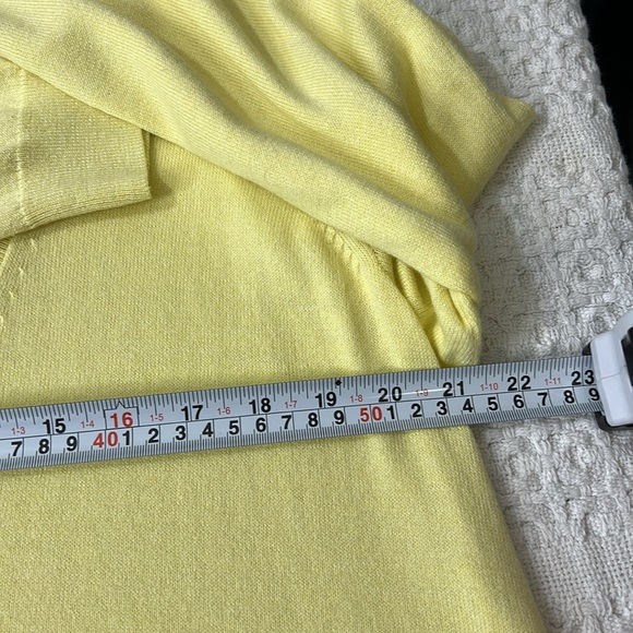 New J. Jill Buttercup Yellow V-Neck Sweater size large petite - Picture 5 of 8